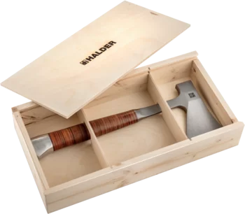                                             Hand axe with leather handle, including high-quality leather belt bag as cutting protection; in attractive wooden box
 IM0013483 Foto ArtGrp
