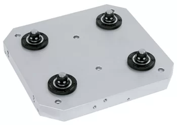                                             Base Plates with 4 double acting connecting elements
 IM0003617 Foto
